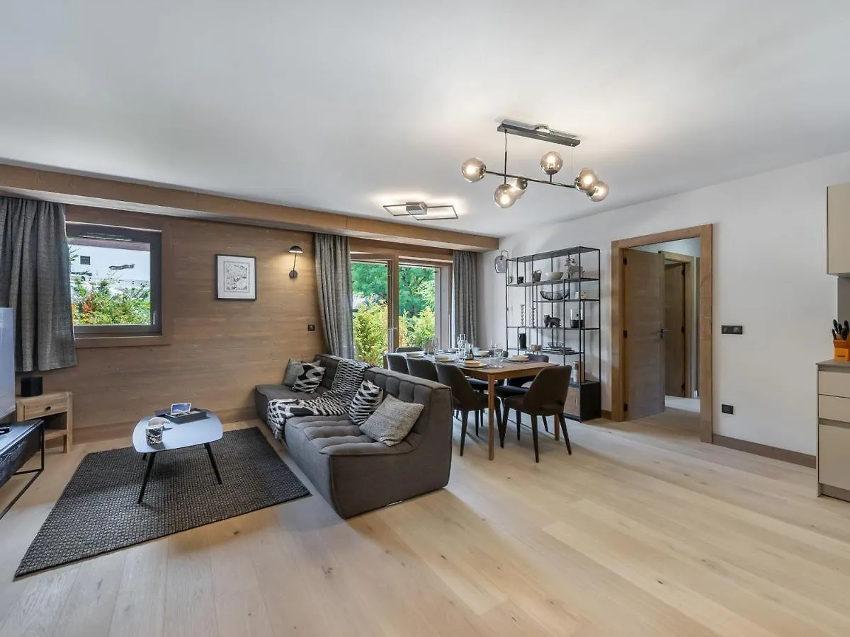 Appartement Avec Piscine, Salle De Sport Et Parking Couvert - Fr-1-569-105 Megeve