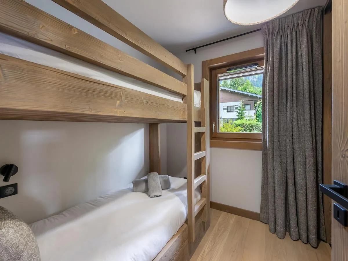 Appartement Avec Piscine, Salle De Sport Et Parking Couvert - Fr-1-569-105 Megeve Apartment