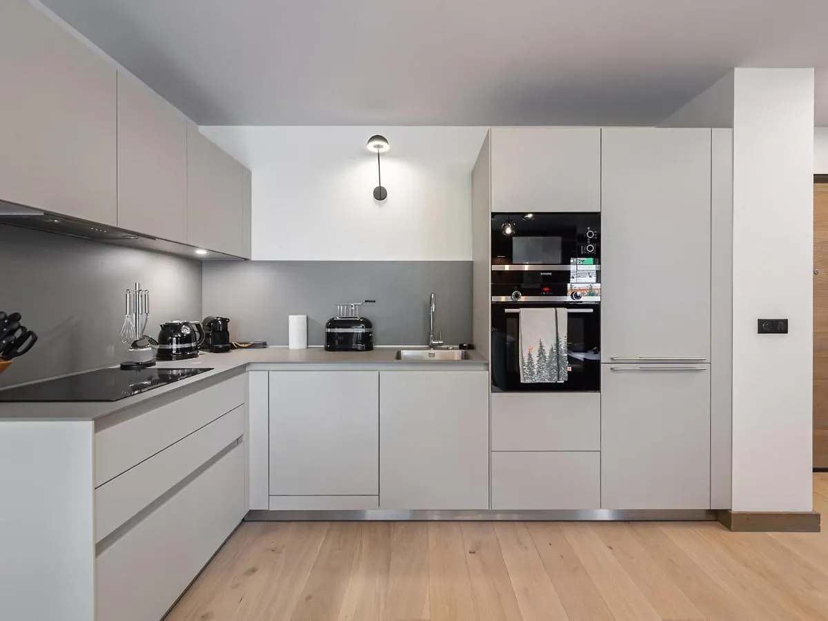 Appartement Avec Piscine, Salle De Sport Et Parking Couvert - Fr-1-569-105 Megeve France