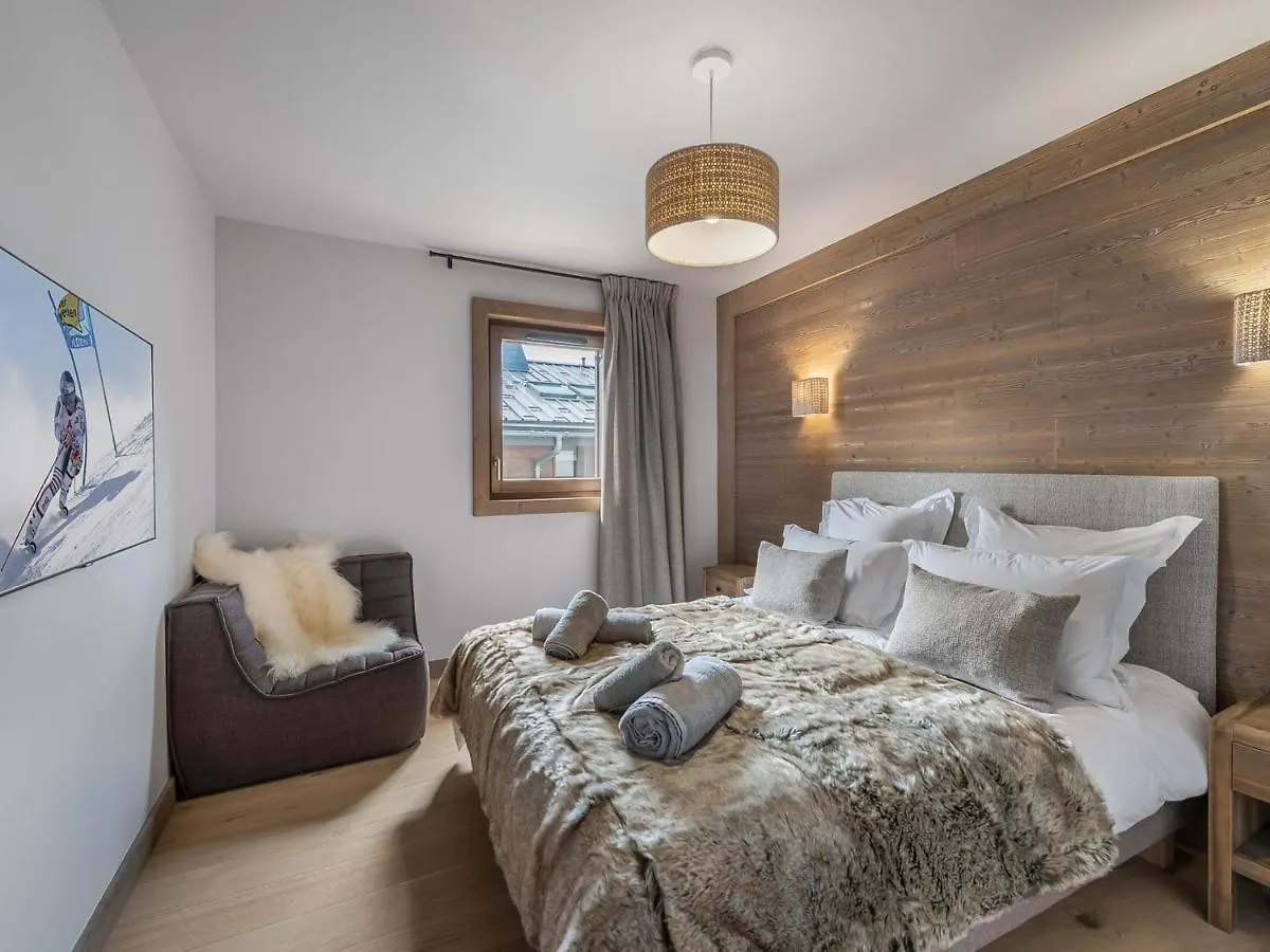 Appartement Avec Piscine, Salle De Sport Et Parking Couvert - Fr-1-569-105 Megeve Apartment
