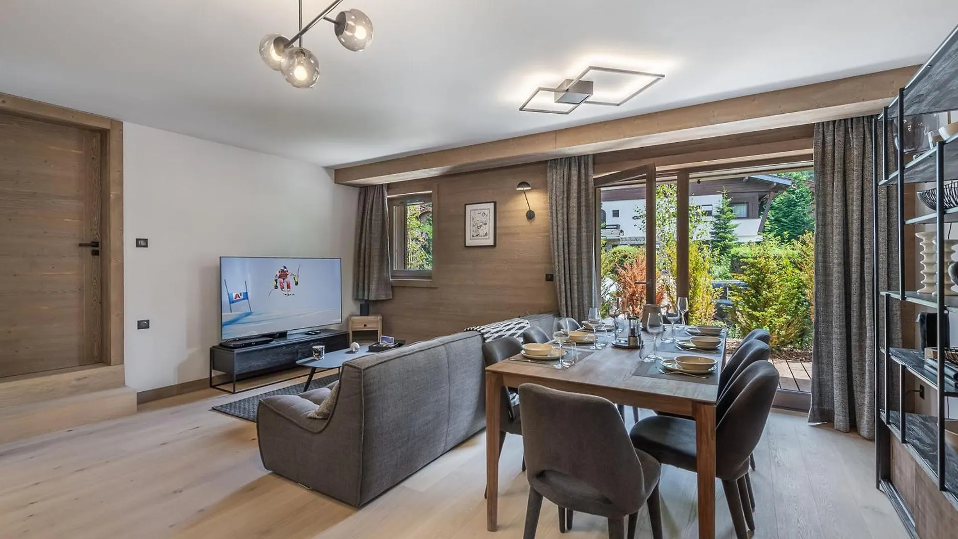 Appartement Avec Piscine, Salle De Sport Et Parking Couvert - Fr-1-569-105 موجوف